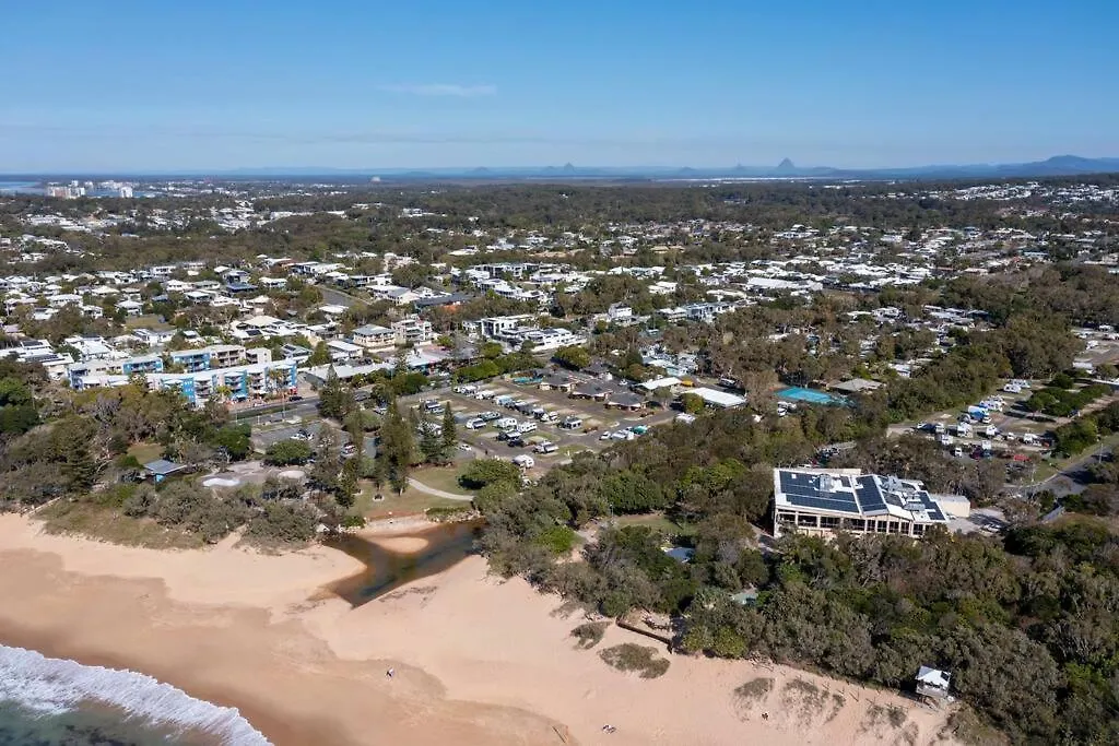 Delightful Dicky Beach 3 Bedroom Holiday House Caloundra Holiday home