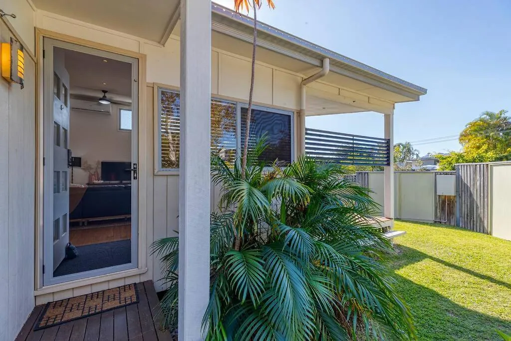 Delightful Dicky Beach 3 Bedroom Holiday House Caloundra